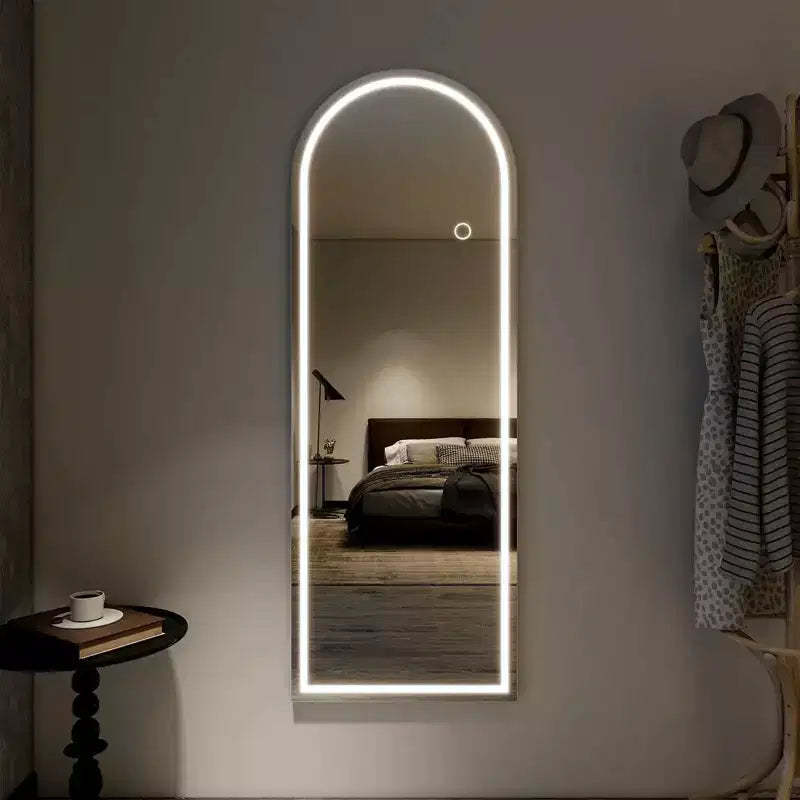 Specchio da terra a LED ad arco a figura intera da 65" x 24" con illuminazione touch control