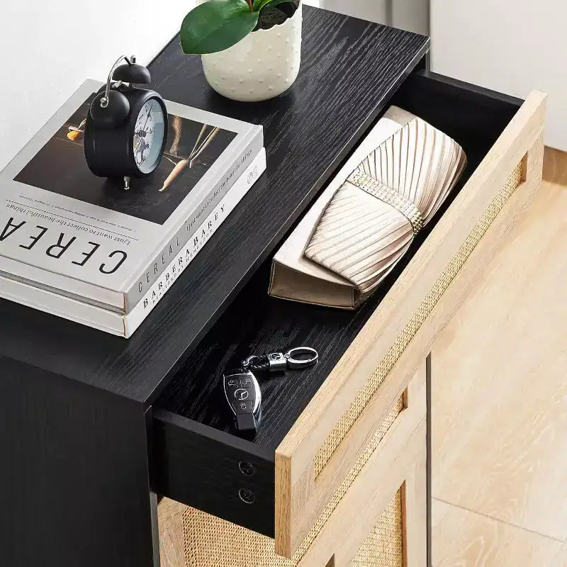 Scarpiera in Rattan con 3 Cassetti a Ribalta, 1 Cassetto Superiore e 4 Ripiani Regolabili – Organizzatore Autoportante da Ingresso con Gambe in Metallo