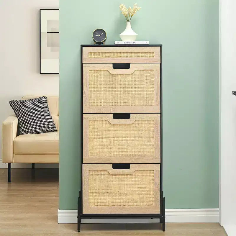 Scarpiera in Rattan con 3 Cassetti a Ribalta, 1 Cassetto Superiore e 4 Ripiani Regolabili – Organizzatore Autoportante da Ingresso con Gambe in Metallo