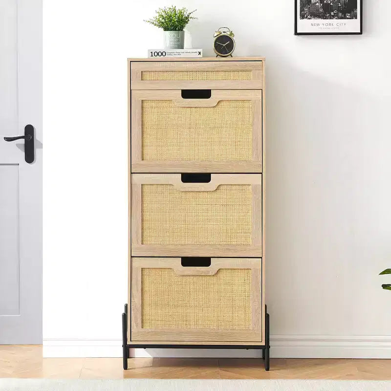 Scarpiera in Rattan con 3 Cassetti a Ribalta, 1 Cassetto Superiore e 4 Ripiani Regolabili – Organizzatore Autoportante da Ingresso con Gambe in Metallo