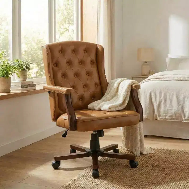 Sedia da ufficio girevole Wingback con rivestimento in similpelle