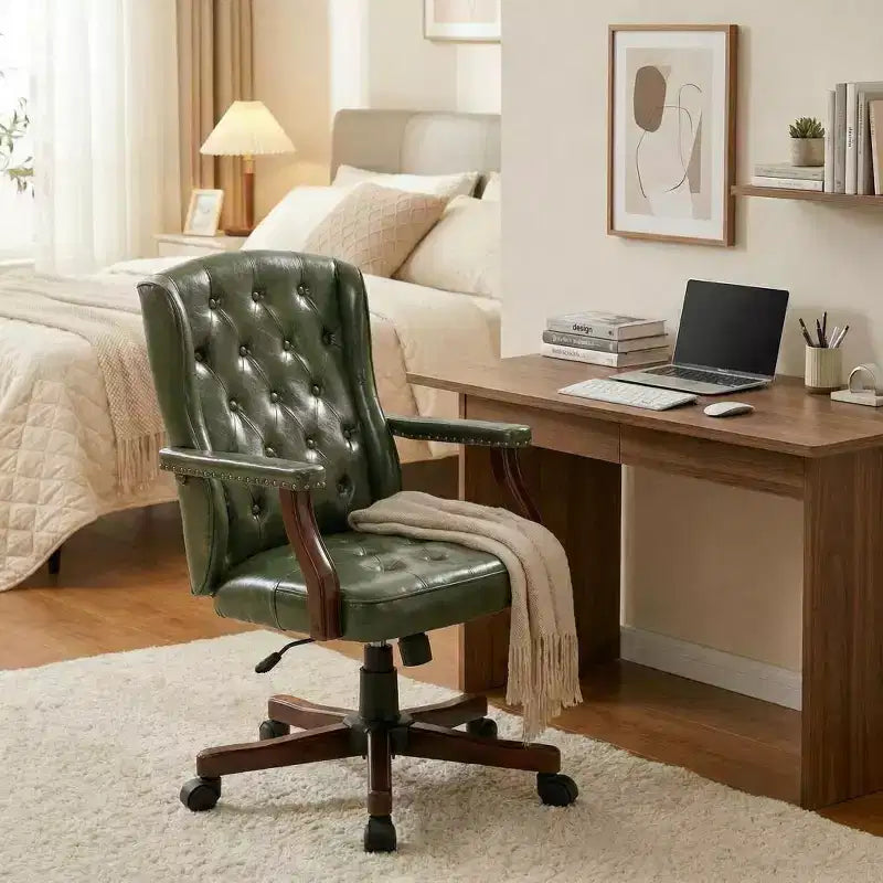 Sedia da ufficio girevole Wingback con rivestimento in similpelle