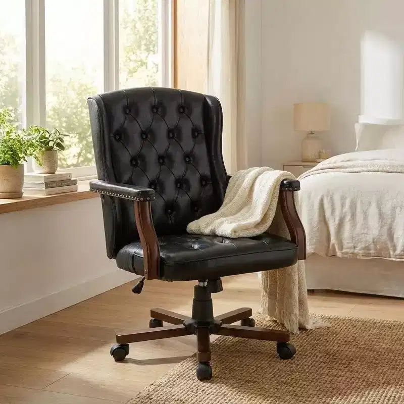 Sedia da ufficio girevole Wingback con rivestimento in similpelle