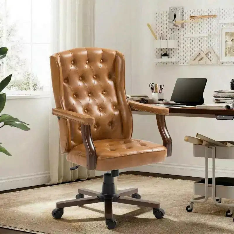 Sedia da ufficio girevole Wingback con rivestimento in similpelle