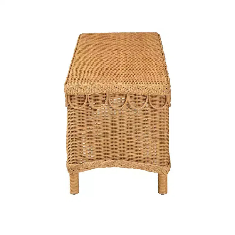Panca d'appoggio in rattan con bordo smerlato – Miele chiaro