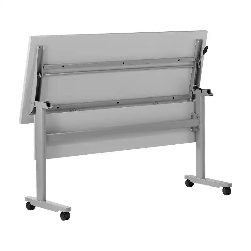 Tavolo da formazione con piano ribaltabile resistente, design impilabile, pannello per la privacy, gambe a T e telaio in metallo
